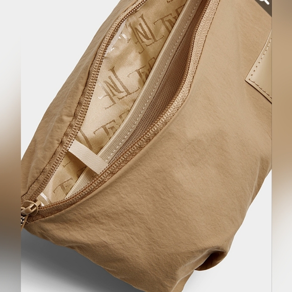 The North Face Belt Bag - Picture 3 of 3